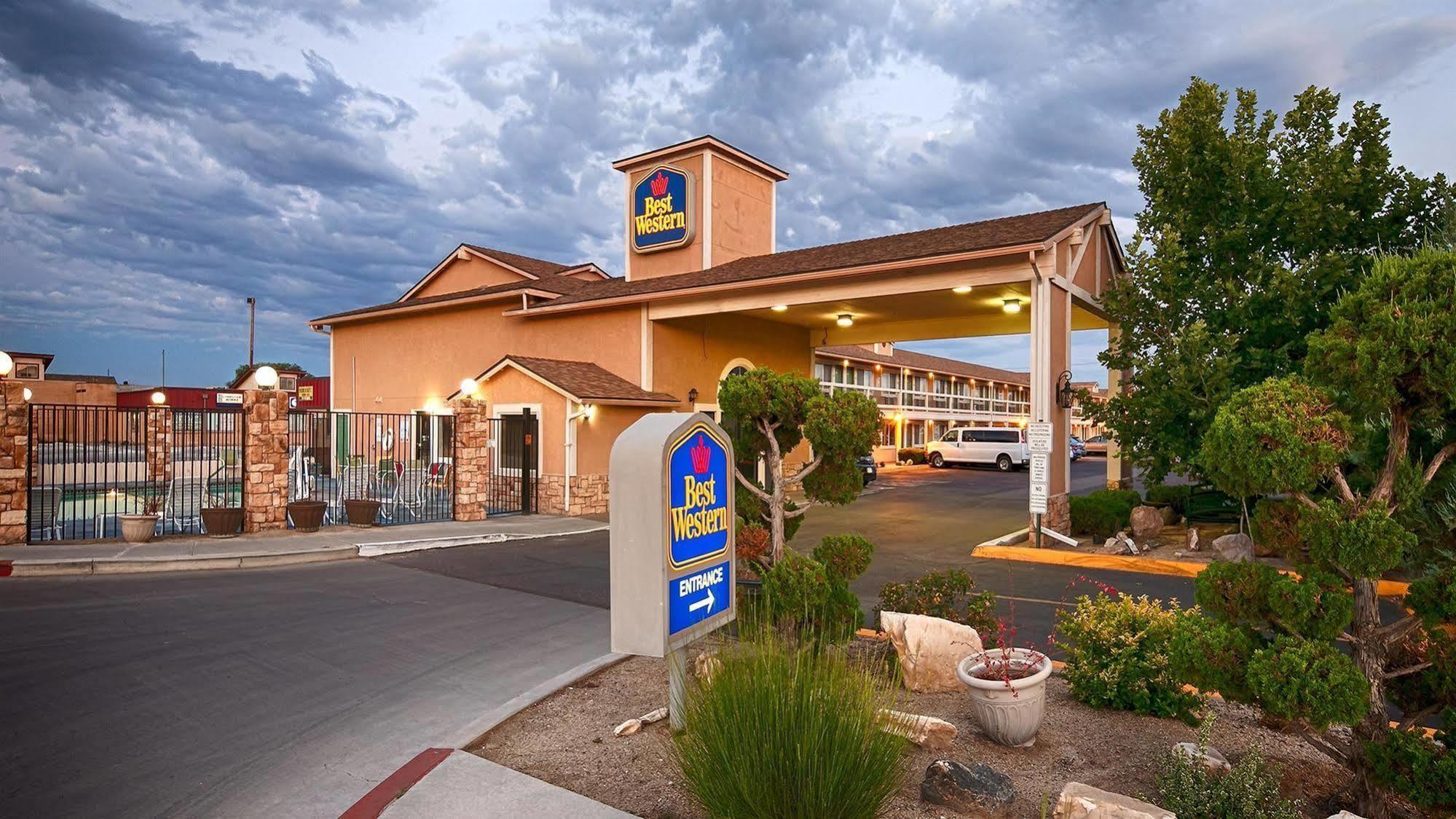 Best Western Fallon Inn & Suites Exteriör bild
